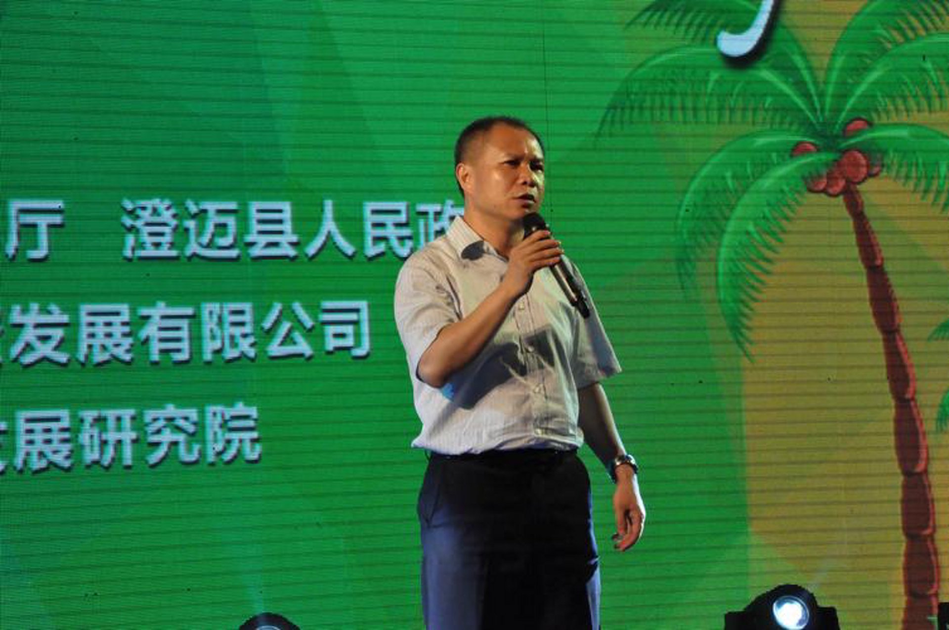 巨人人才网